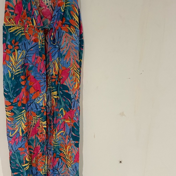 Beach coverup - Picture 2 of 6